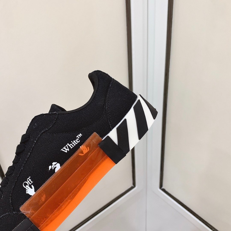 Tênis "Vulcanized Low Canvas" Off-White Preto